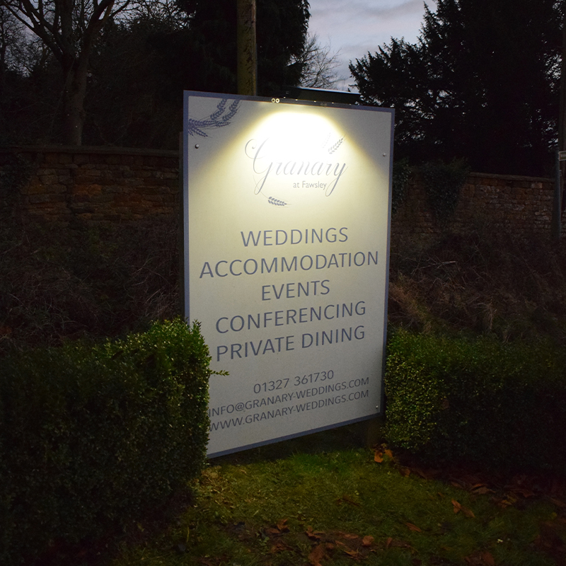 Pro Solar SIGNA - High Output Adjustable Solar Sign Light (720Lm) - Image 2