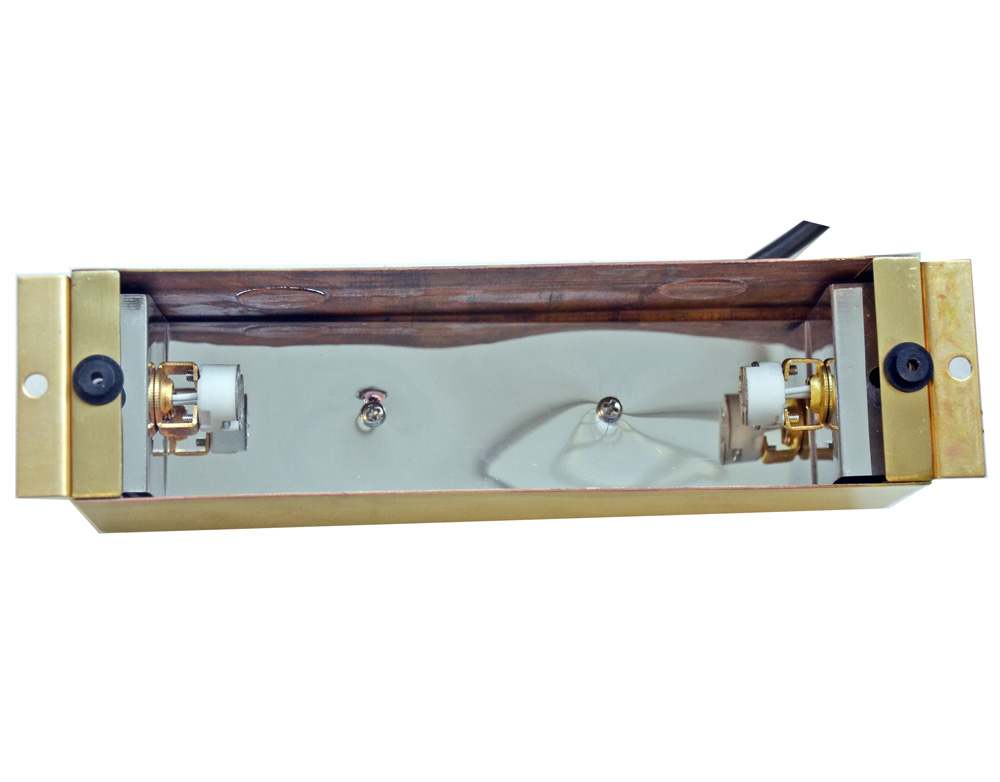 Charleston 12v Brick Light - Frosted Glass Front - Image 7