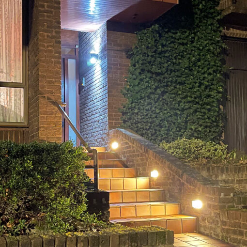 Charleston Brass Brick Light - Frosted Glass Front (240v) - Image 22