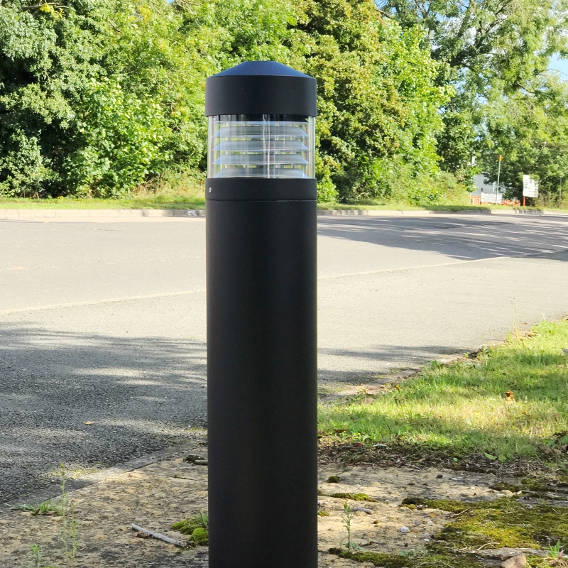 Lighthouse Dusk to Dawn Bollard Light (Photocell) - Professional Root Mount System - Black - Image 4