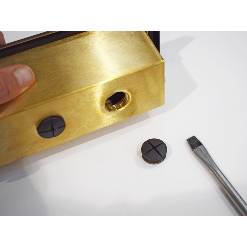 Charleston Brass Brick Light - Frosted Glass Front (240v) - Image 11