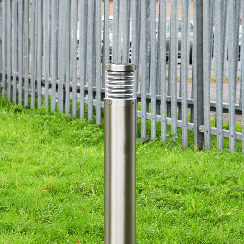 MARINA - Commercial Marine Grade 316 Stainless Steel Bollard Light - Surface Mount - Image 3